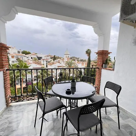Malagatravelbook Piscina Y Parking Gratis